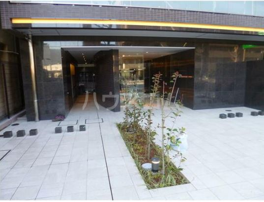 15/26 エントランス