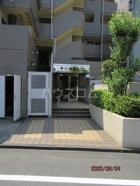 17/24 エントランス