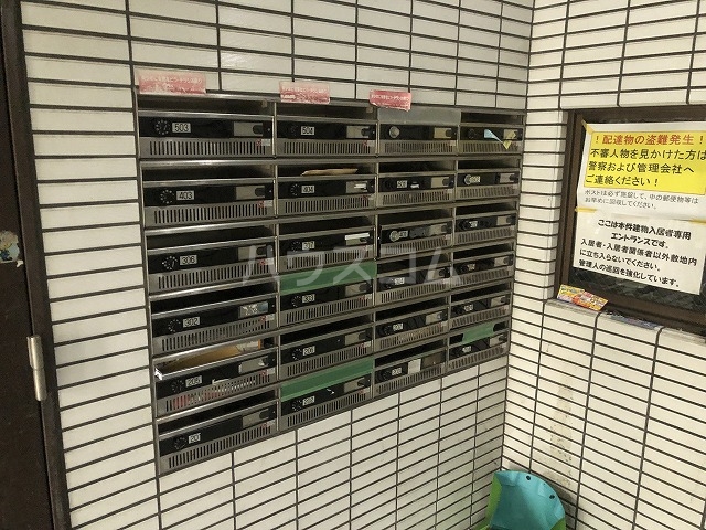 14/21 エントランス