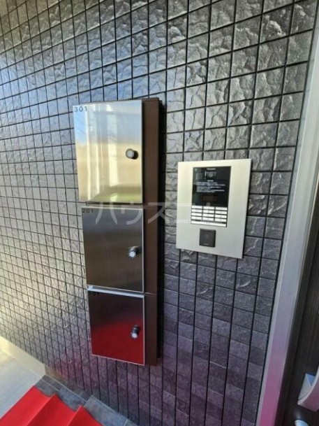 19/24 エントランス