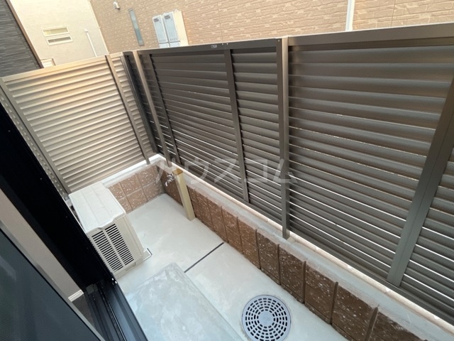 16/28 バルコニー