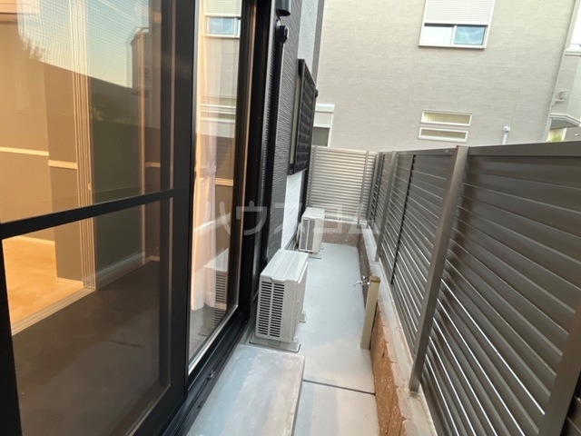 15/28 バルコニー