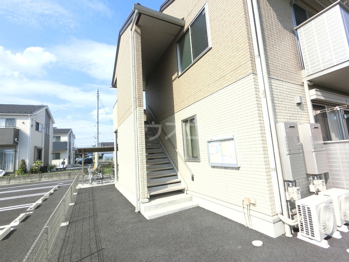 19/22 エントランス