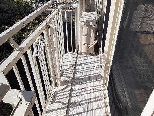 21/30 バルコニー