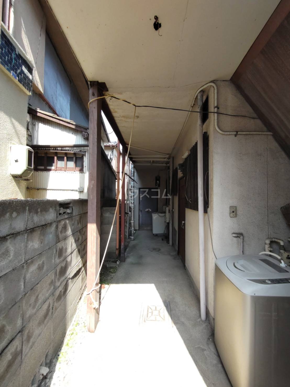 17/19 エントランス