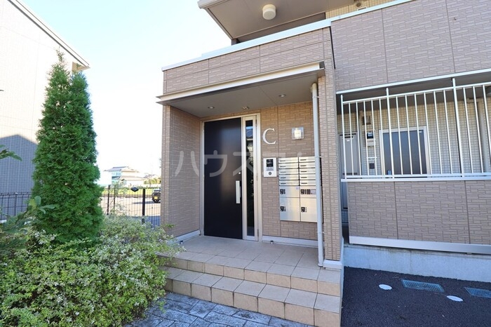 14/18 エントランス