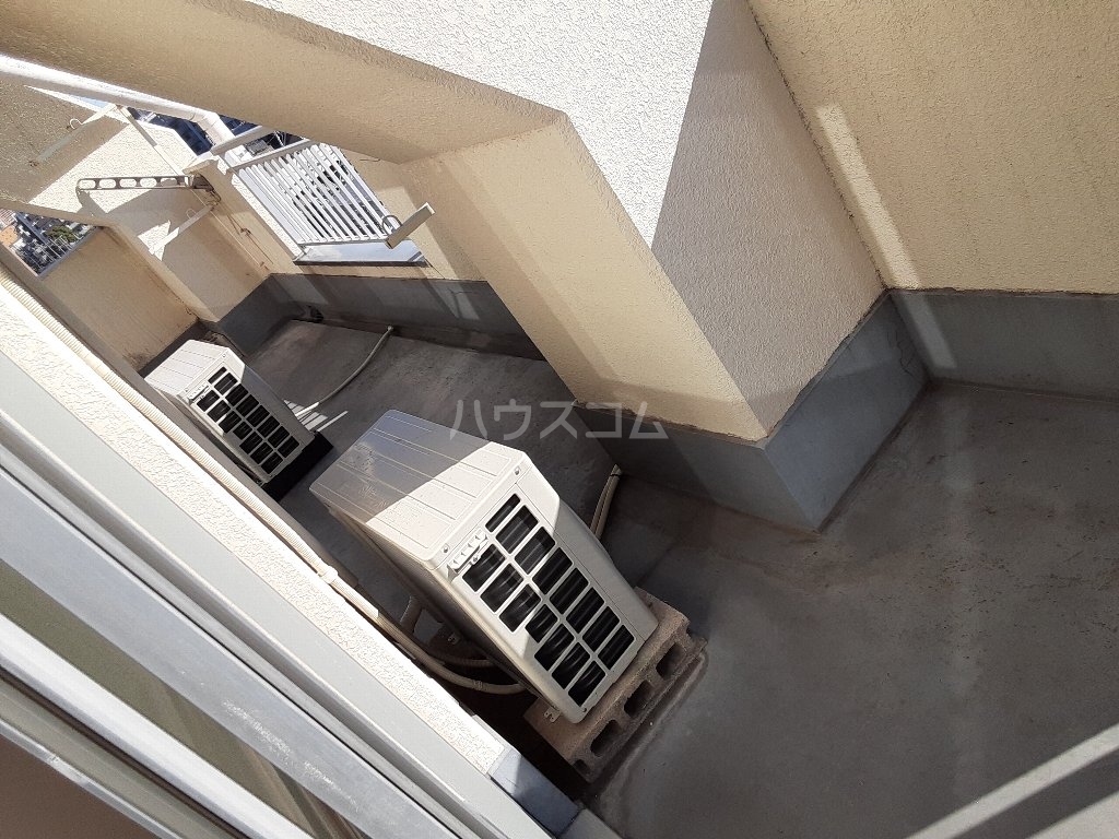 23/30 バルコニー