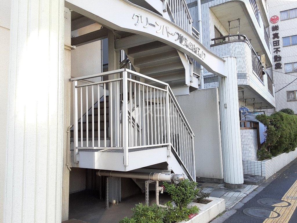 29/30 エントランス