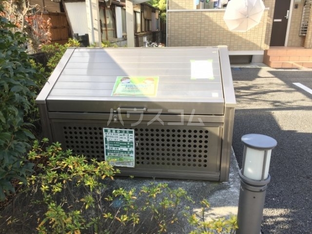 21/29 エントランス