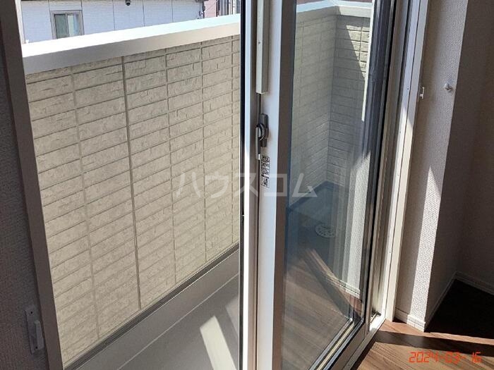 13/18 バルコニー