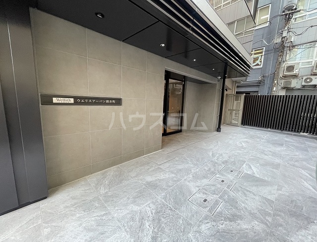 28/30 エントランス