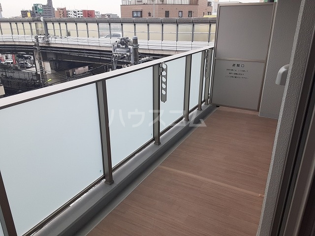 20/30 バルコニー