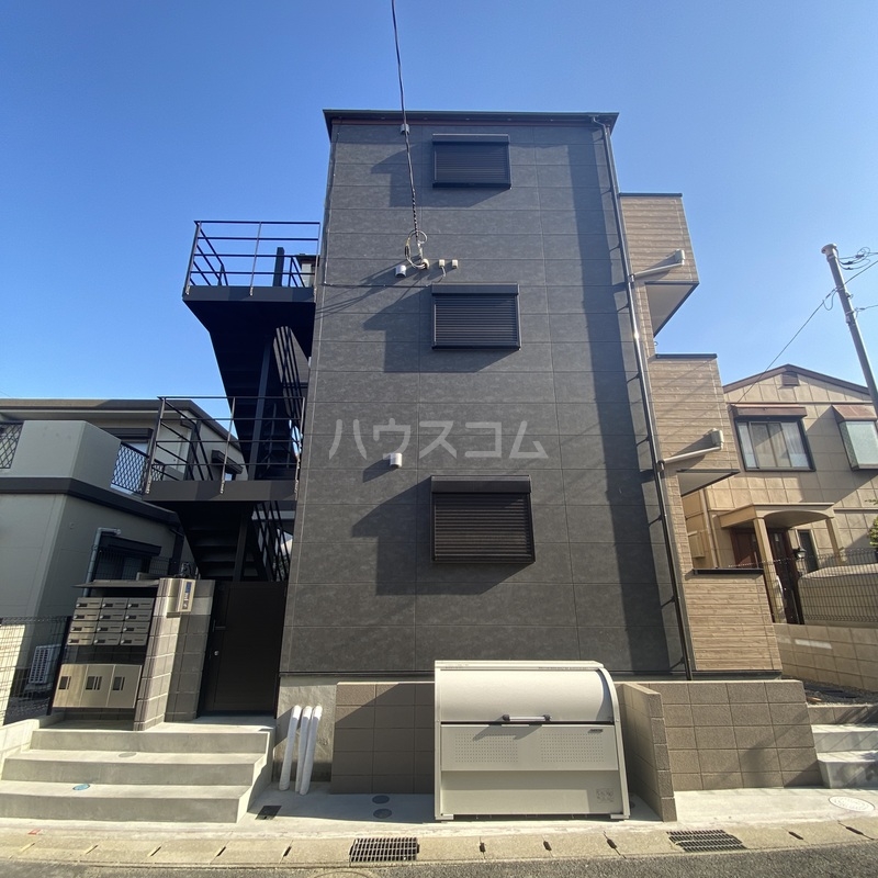 14/16 エントランス