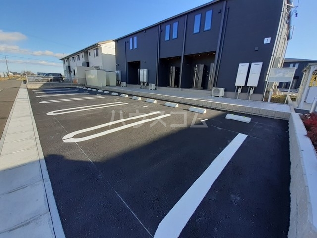 16/22 駐車場