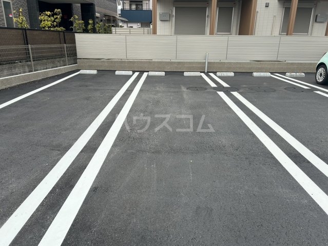 22/26 駐車場