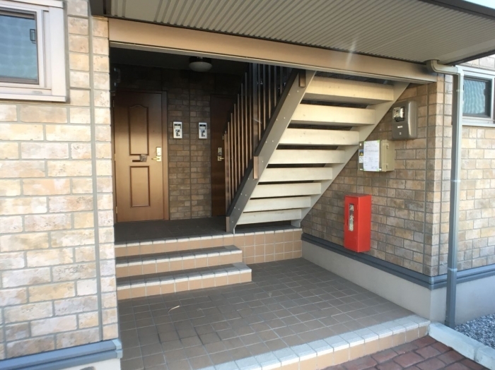 19/22 エントランス