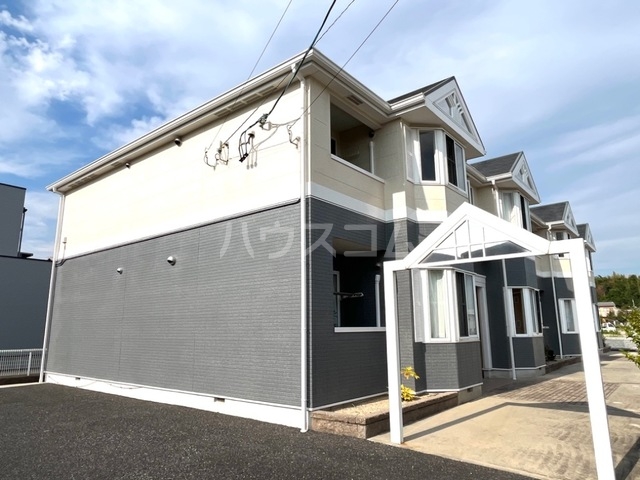 23/30 エントランス