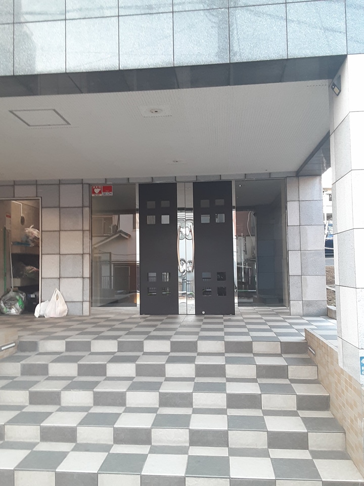 29/30 エントランス