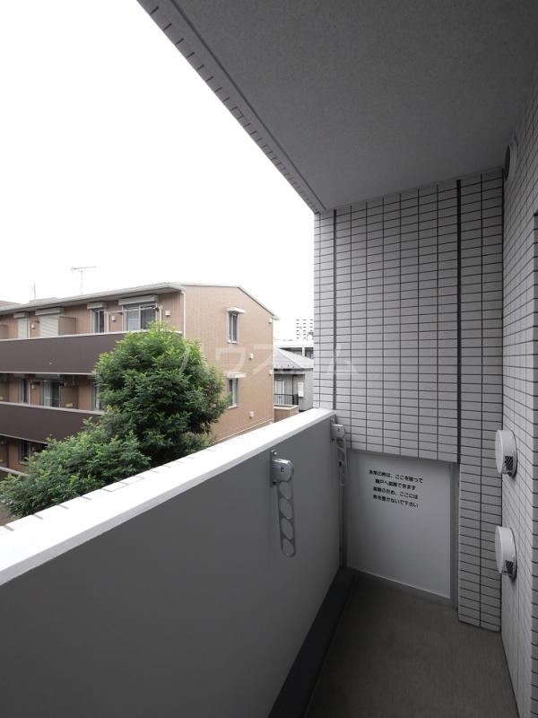 14/22 バルコニー