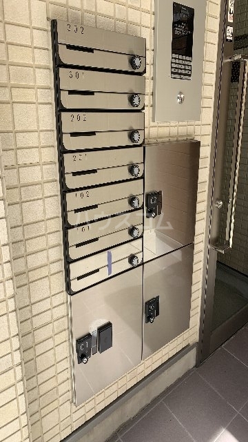 2/3 エントランス