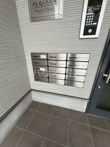 18/28 エントランス