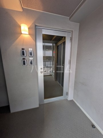 4/6 エントランス