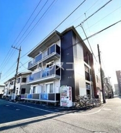 15/15 エントランス