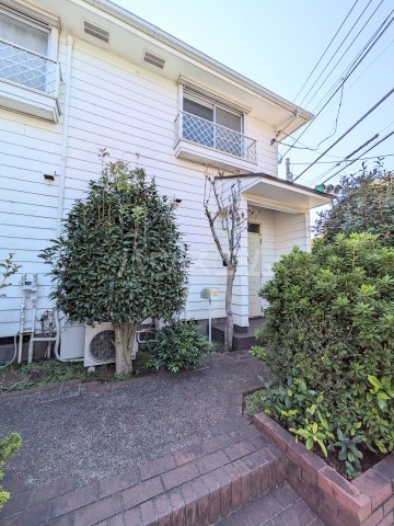 25/28 エントランス