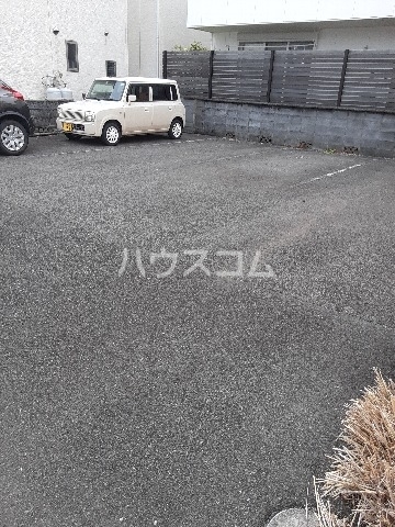 2/2 駐車場