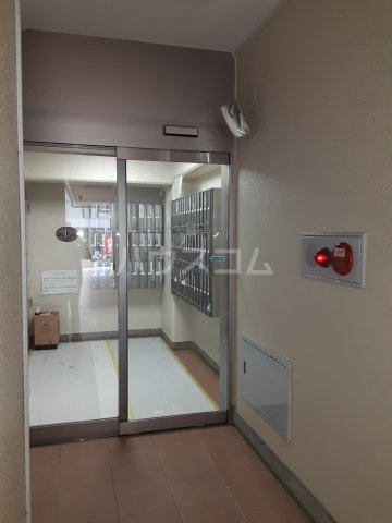 2/3 エントランス