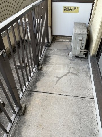 17/28 バルコニー