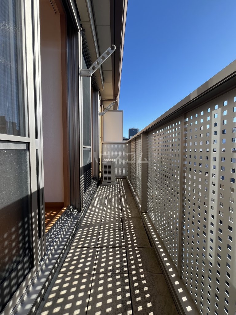 21/30 バルコニー
