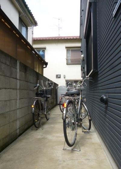 28/30 エントランス