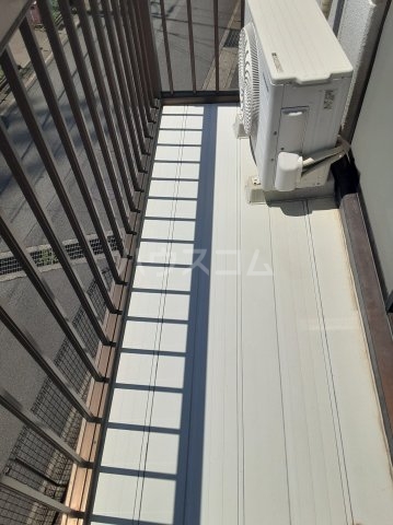 13/19 バルコニー