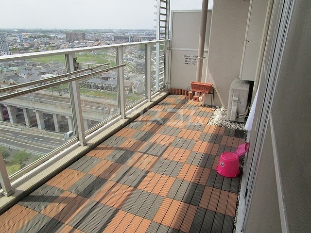23/30 バルコニー