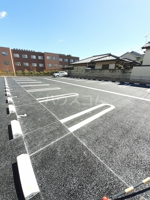 15/27 駐車場