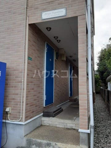 22/30 エントランス