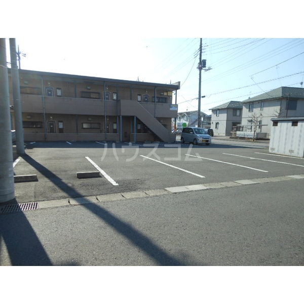 2/4 駐車場