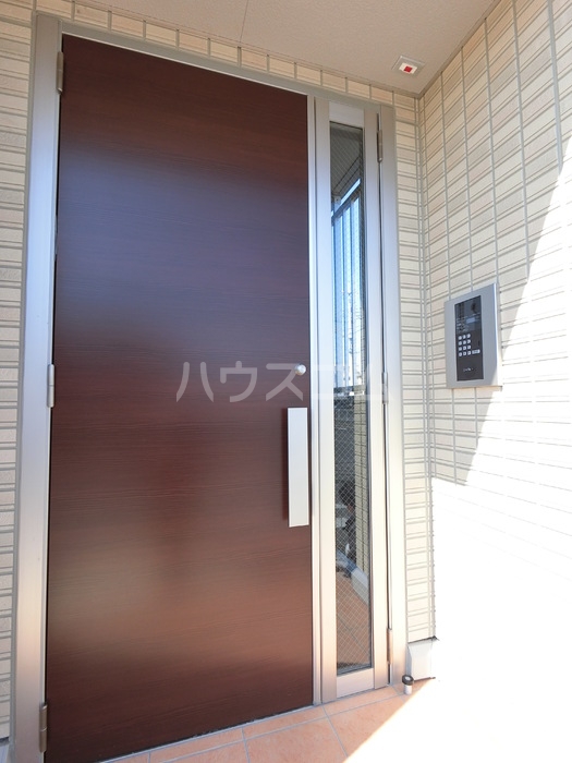 17/28 エントランス