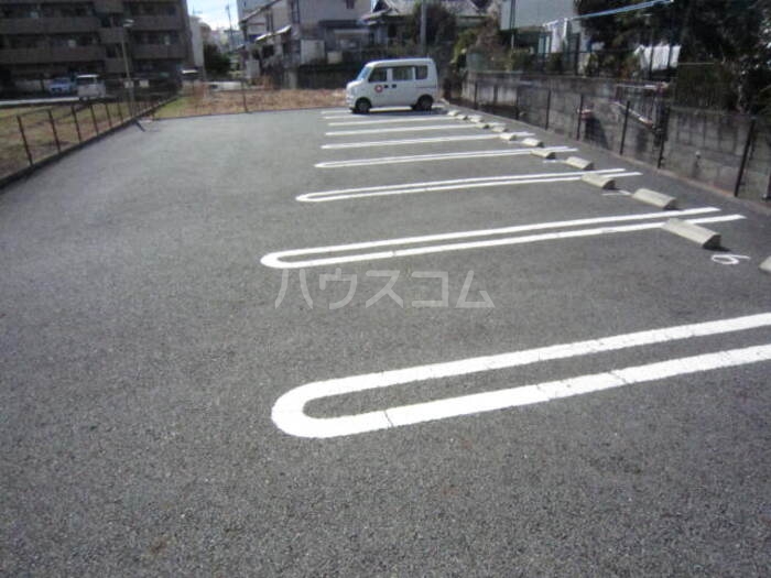 17/21 駐車場