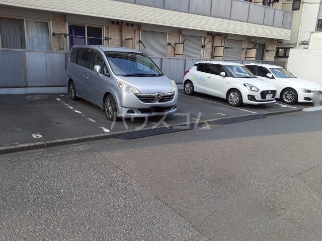 3/5 駐車場