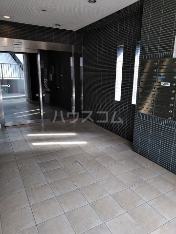 16/26 エントランス