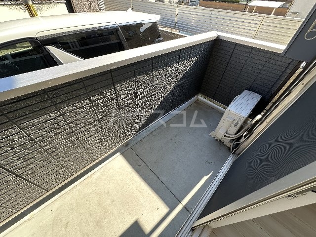 23/30 バルコニー