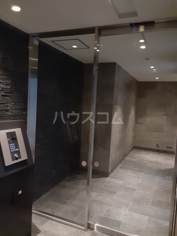29/30 エントランス
