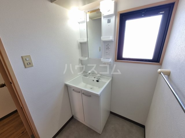 13/28 洗面
