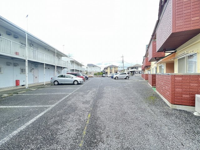 16/17 駐車場