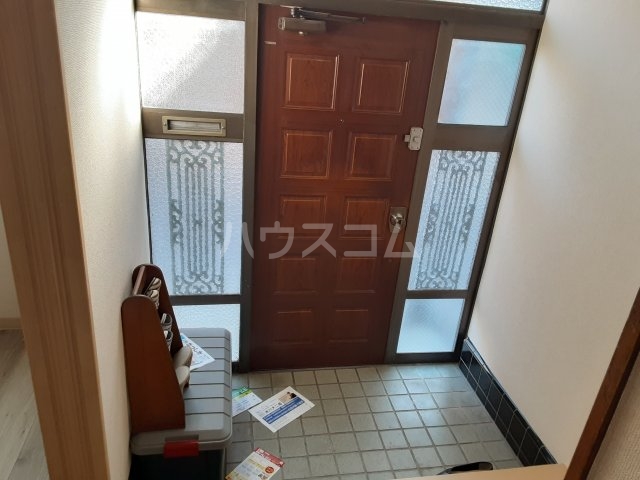 16/30 玄関