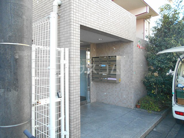 22/22 エントランス