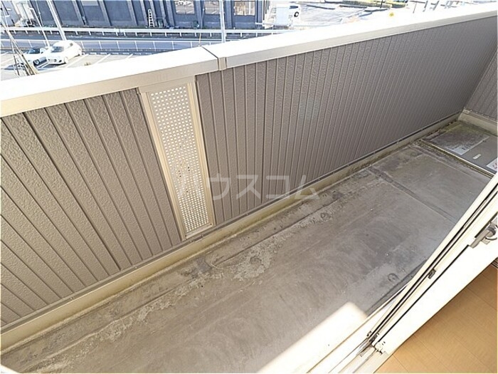 14/23 バルコニー