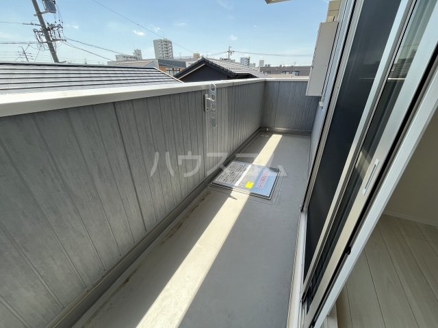 19/30 バルコニー